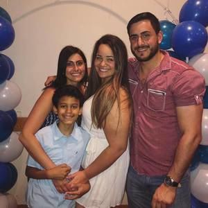 Meet your Posher, Violanda